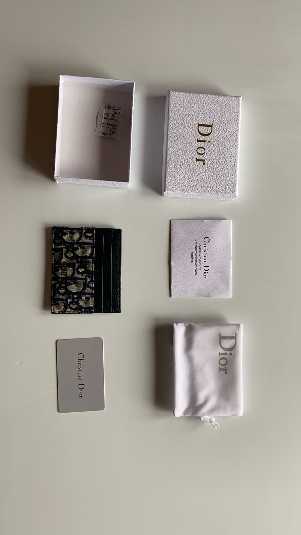 Di0r Card Holder