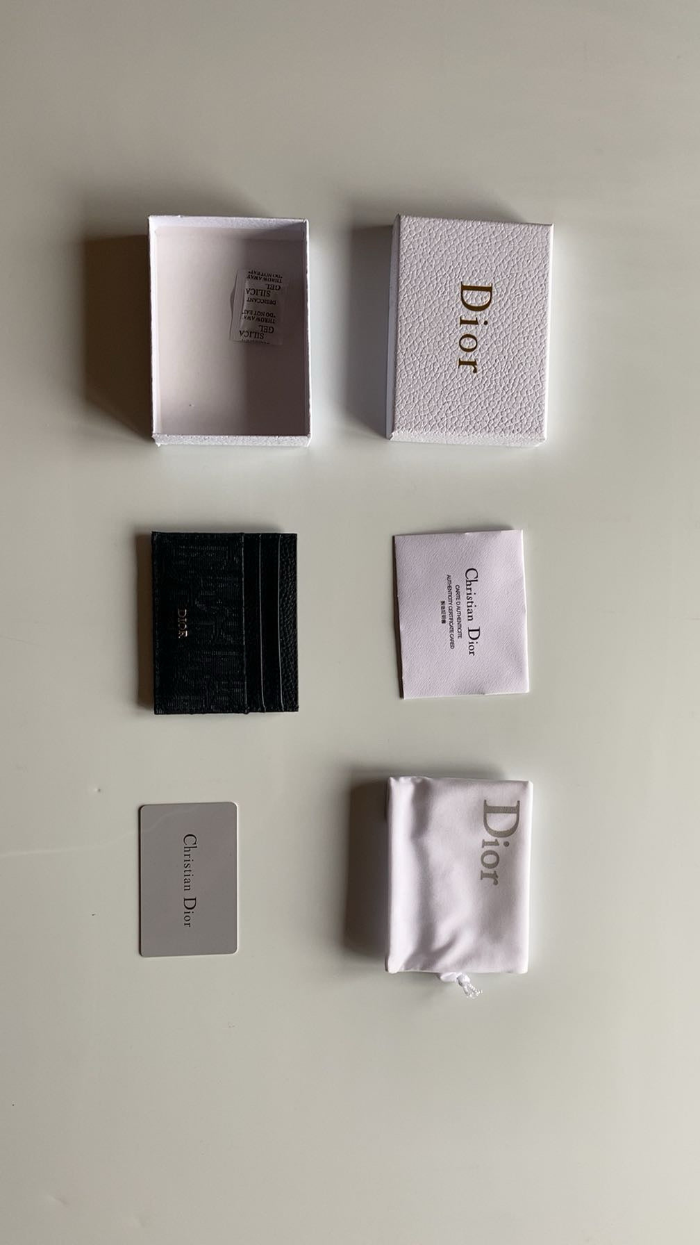 Di0r Card Holder